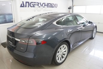Tesla Model S Außenansicht